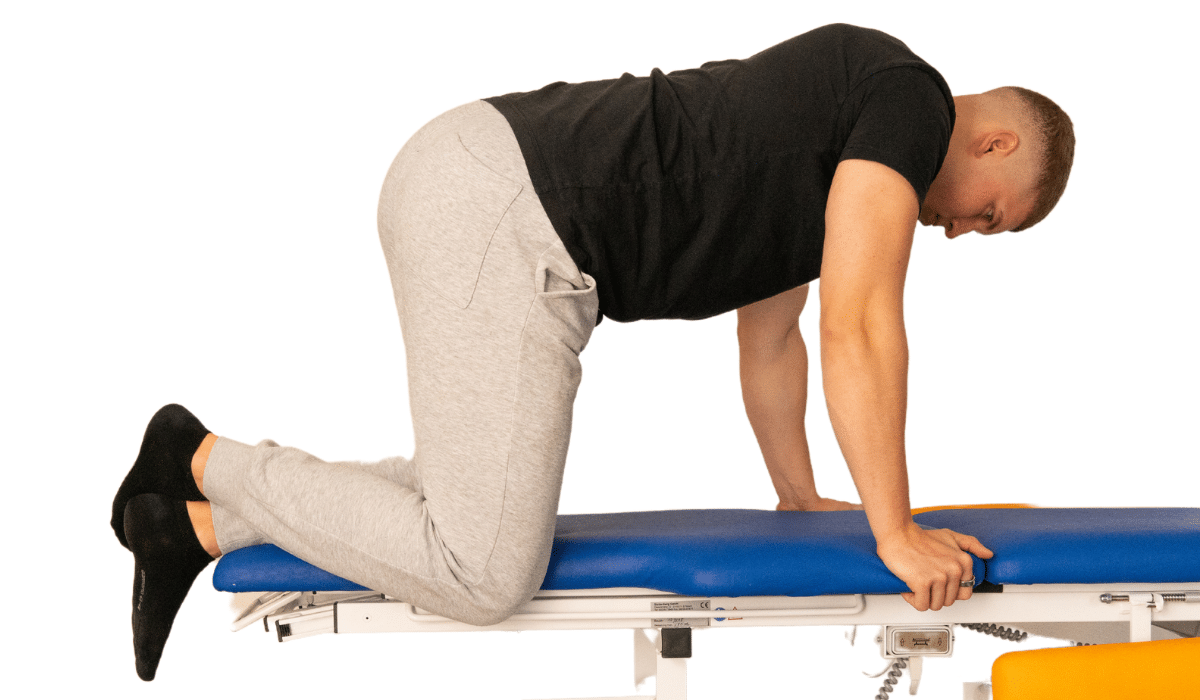 58-ISG Selbstmobilisation aus 4füssler-Übung-Physiotherapie-Binningen-Basel